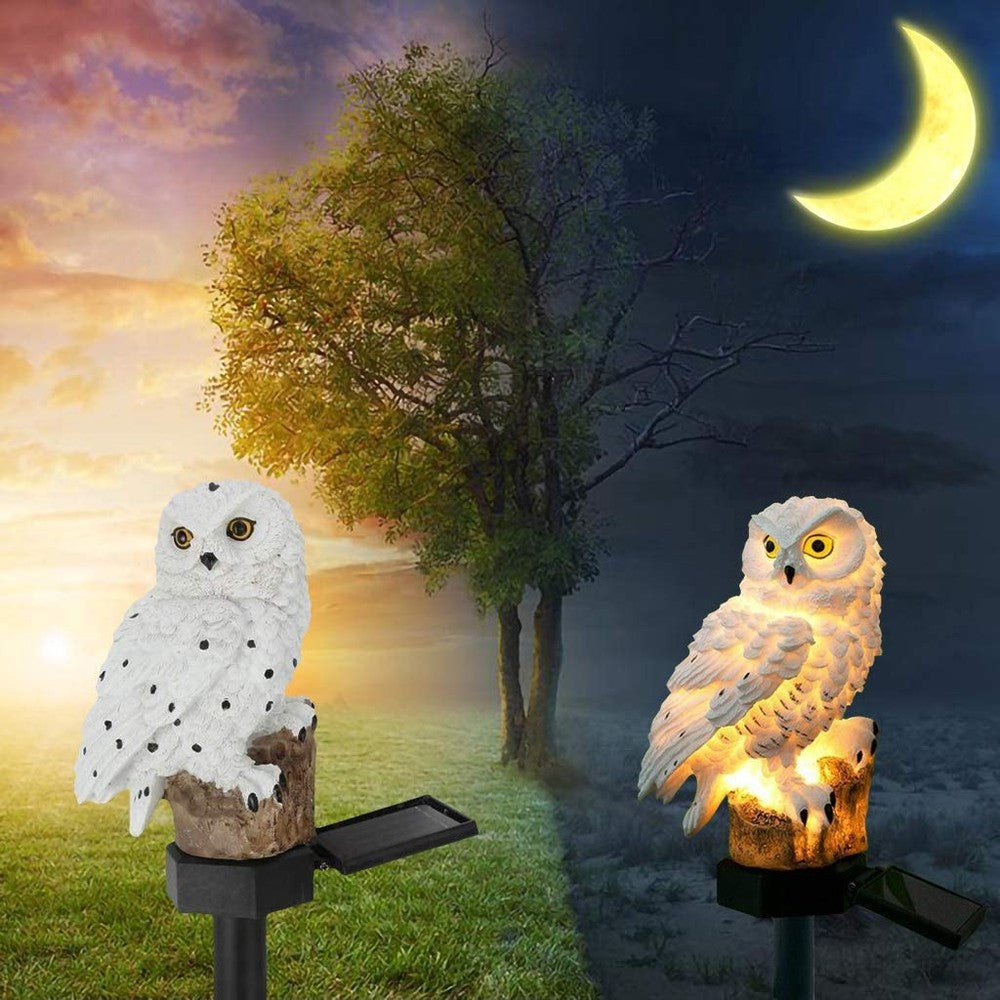 Solar garden light with a decorative pole