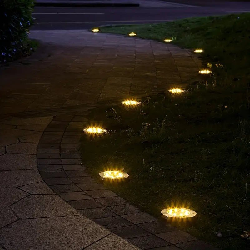 Retro & Luxe Solar Garden Lamp