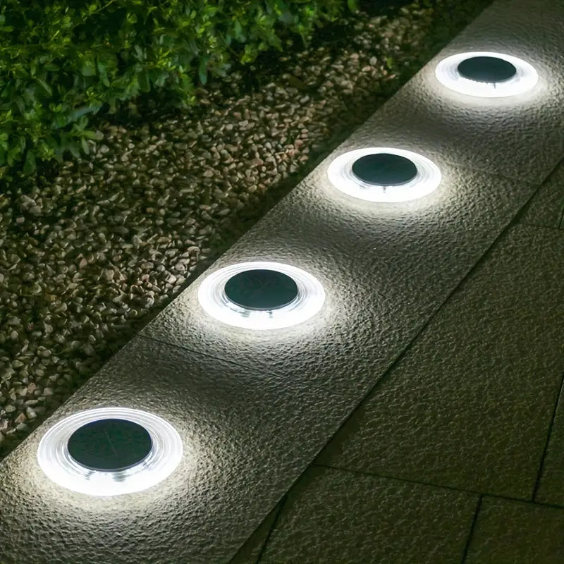 Retro & Luxe Solar Garden Lamp