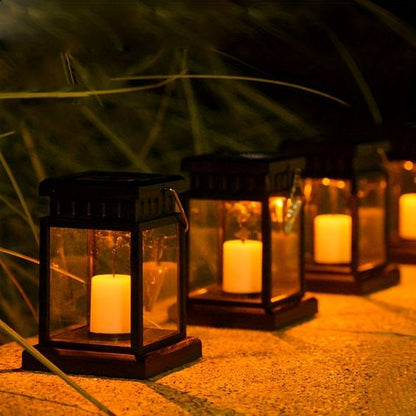 Retro & Elegant Solar Garden Lamp