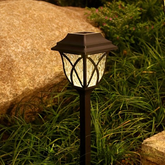 Modern & Luxury LED Garden Light