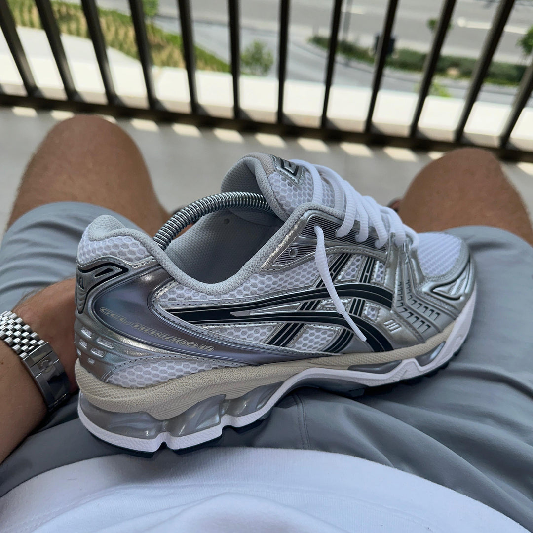 ASICS GEL KAYANO 14 in White/Graphite Grey