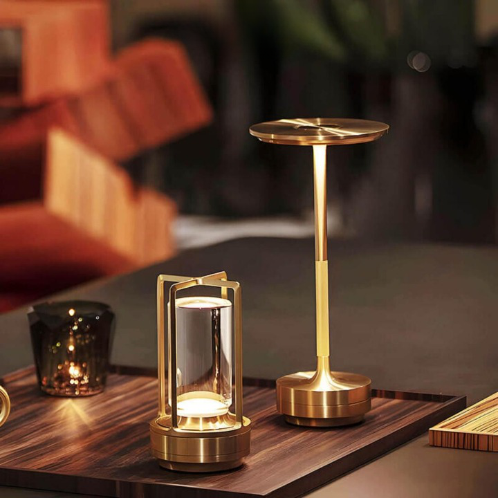Luxurious & Elegant Wireless Table Lamp