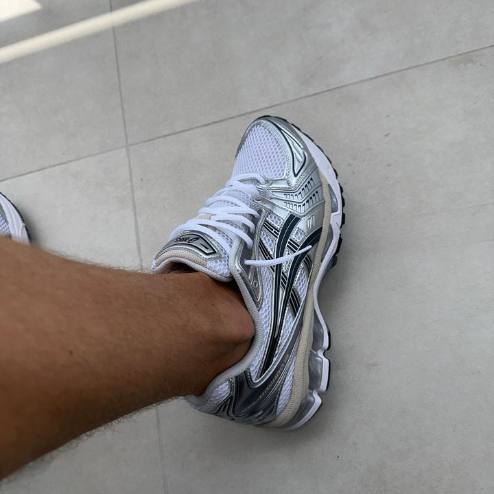 ASICS GEL KAYANO 14 in White/Graphite Grey