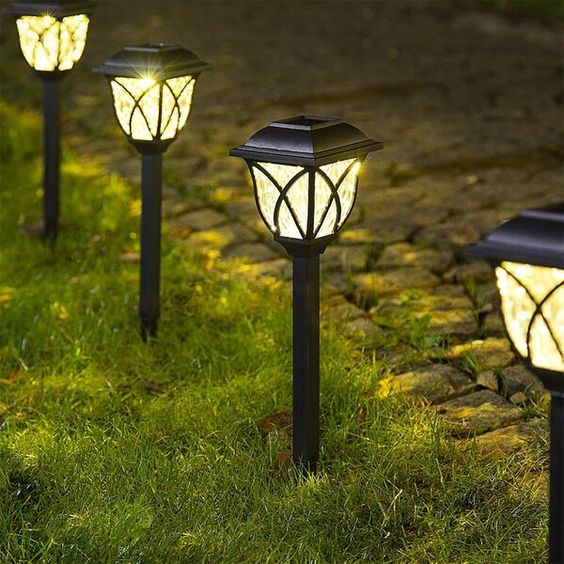 Modern & Luxury LED Garden Light