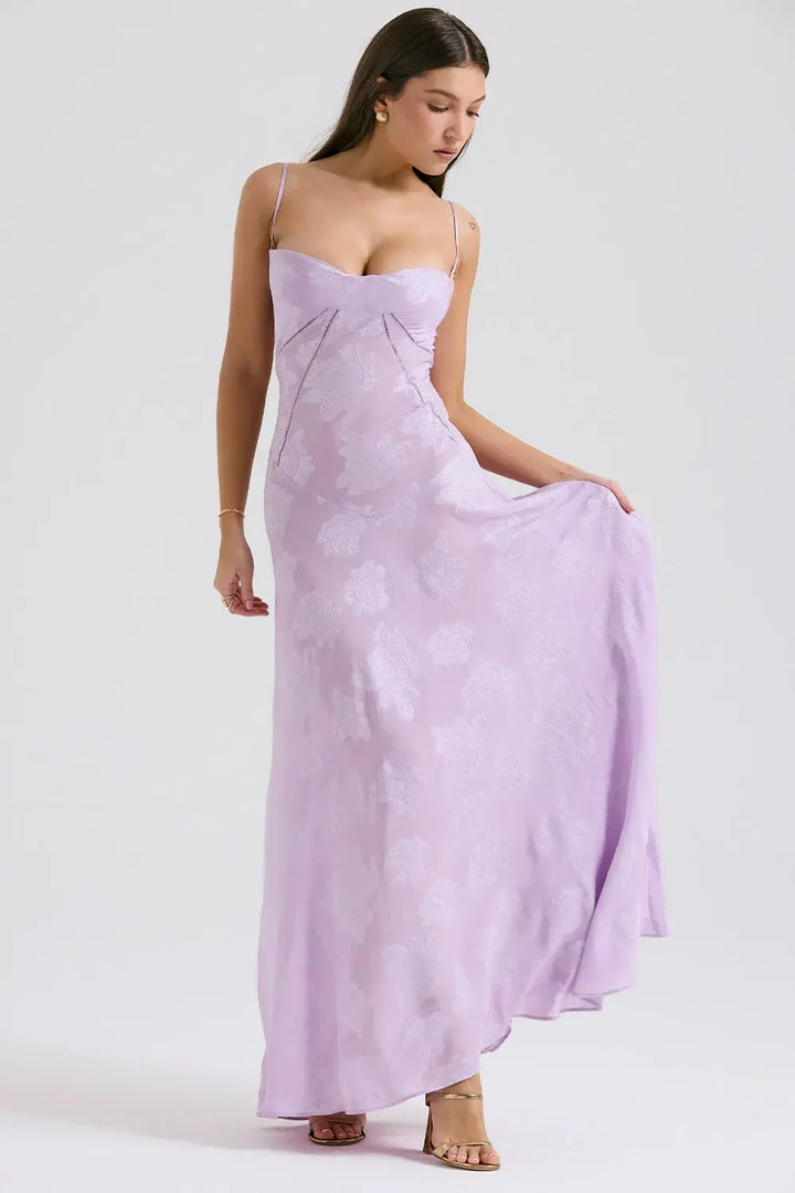 Floral Jacquard Sweetheart Gown – A Modern Fairytale